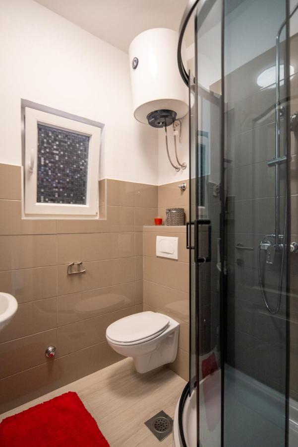 Apartman L&A Apartment Biograd Na Moru Exterior photo