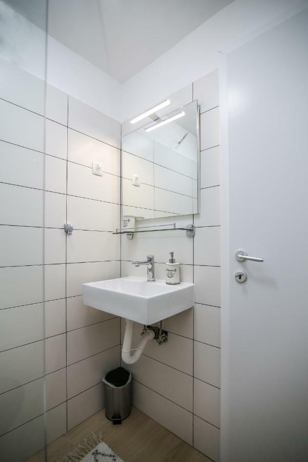Apartman L&A Apartment Biograd Na Moru Exterior photo